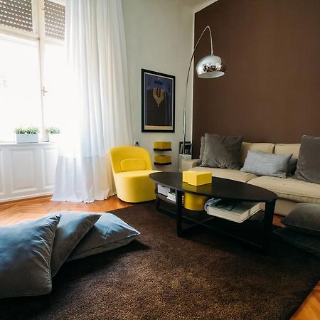 Valsabbion City Suite Pula Phòng bức ảnh