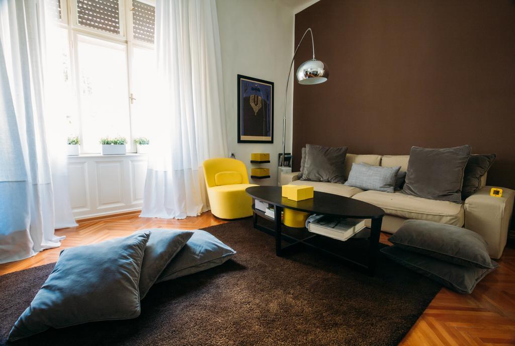 Valsabbion City Suite Pula Phòng bức ảnh