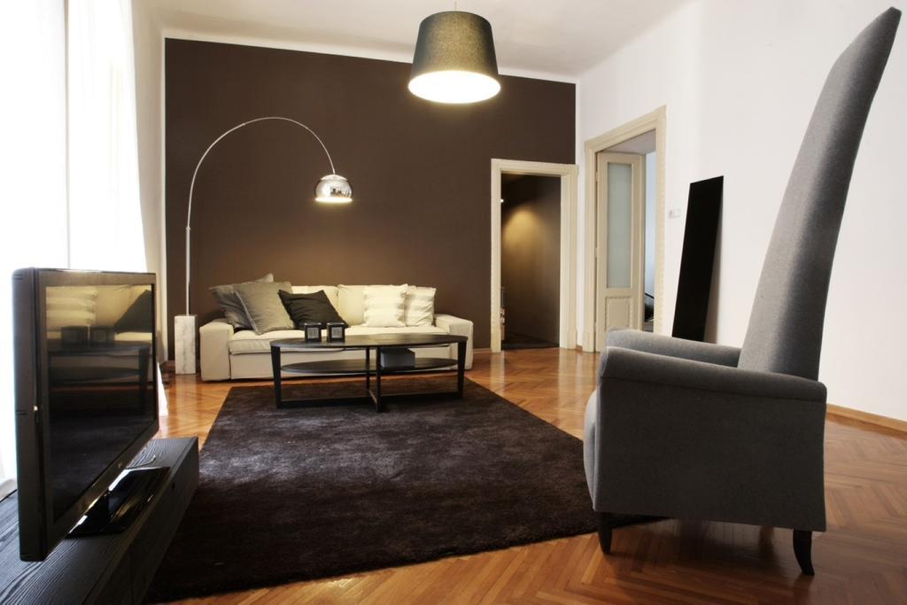 Valsabbion City Suite Pula Ngoại thất bức ảnh