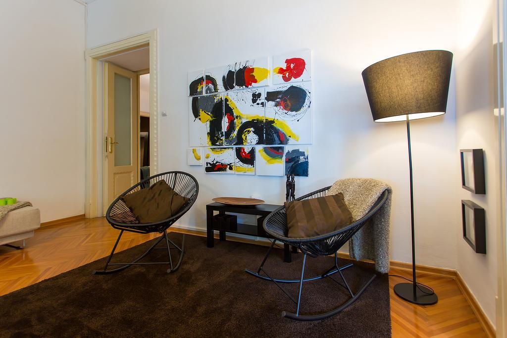 Valsabbion City Suite Pula Ngoại thất bức ảnh