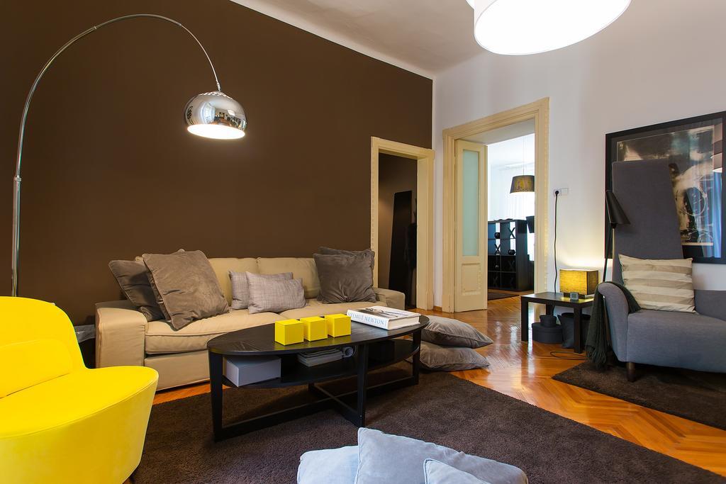 Valsabbion City Suite Pula Ngoại thất bức ảnh