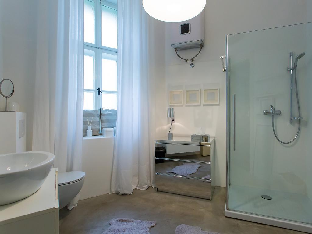 Valsabbion City Suite Pula Ngoại thất bức ảnh